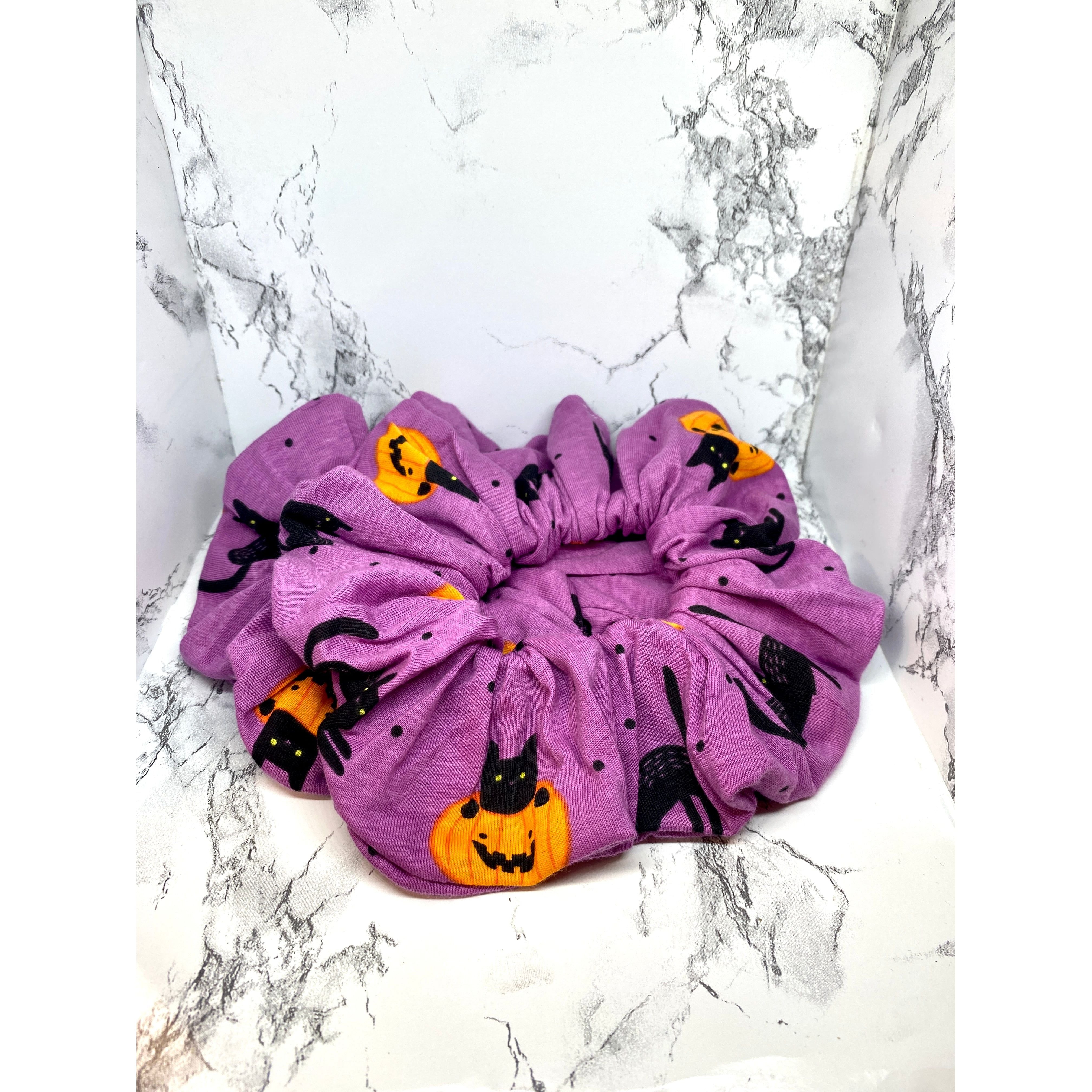 Purple Pumpkin Cat Halloween Scrunch