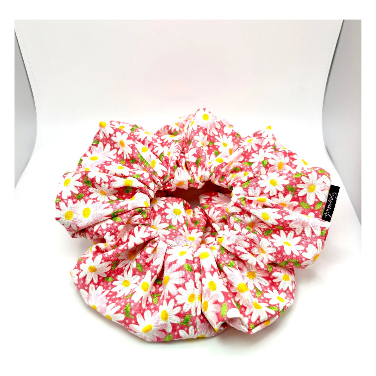 Pink Daisy Summer Scrunchie enchantedscrunch