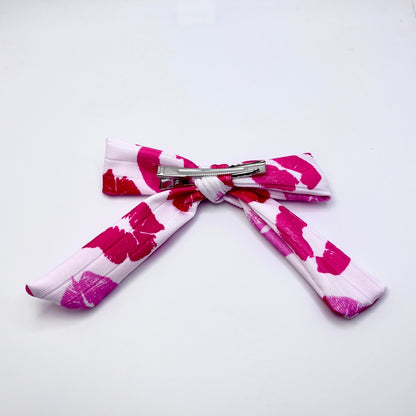 Kisses Valentine's Day Bow