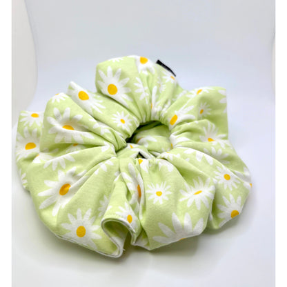 Green Daisy Summer Scrunchie enchantedscrunch