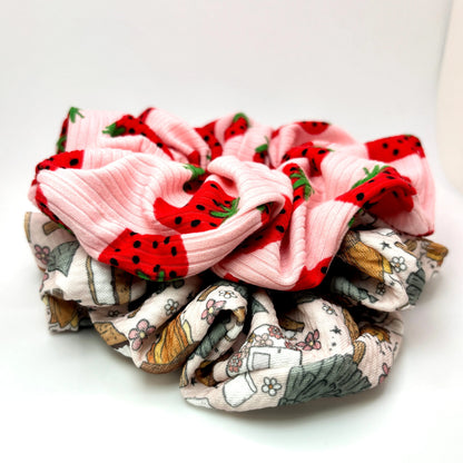 Strawberry S'mores Summer Scrunchie Set Enchanted Scrunch