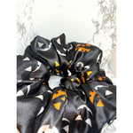 Load image into Gallery viewer, Jack-o-Lantern Black Halloween Silk Scrunch
